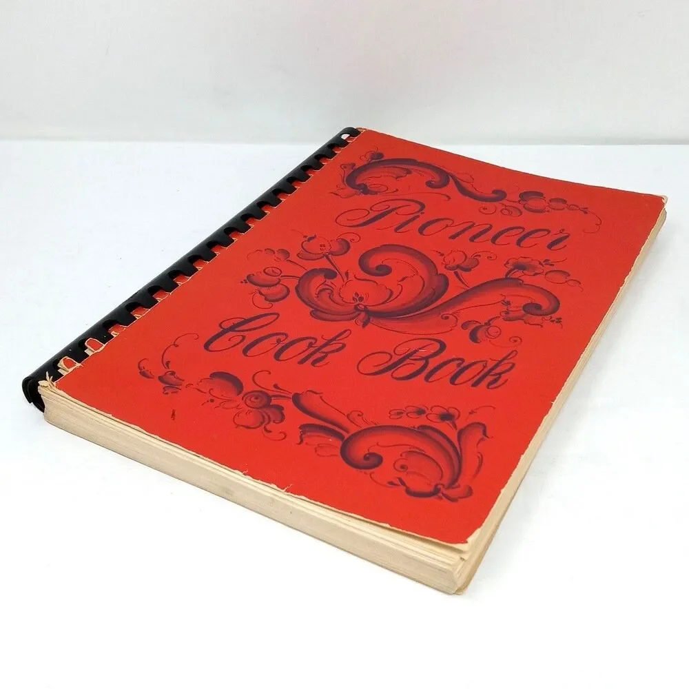 Vintage PIONEER Cook Book 1969 Decorah Iowa Norwegian American Mues spiral bound